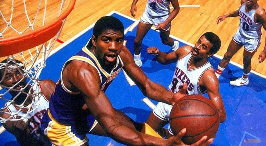 占据主动 占据主动