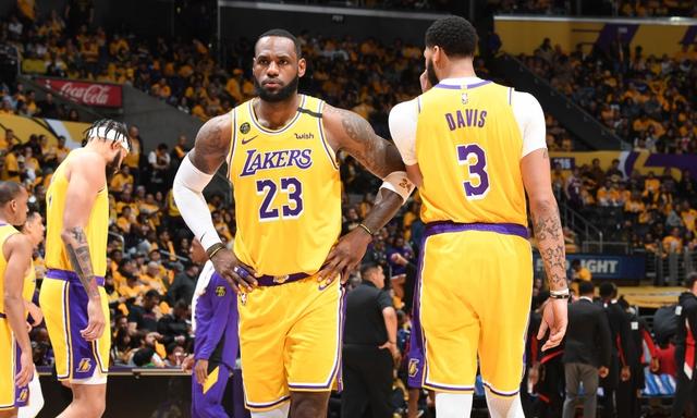 与发行方 与发行方